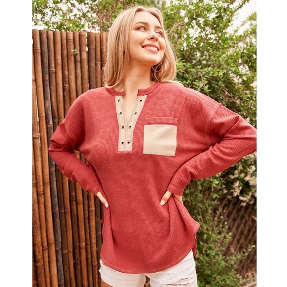 Fall Waffle Knit V-Neck Pocket Top Loose Slouchy Women’s Tops - Picture 6 of 8